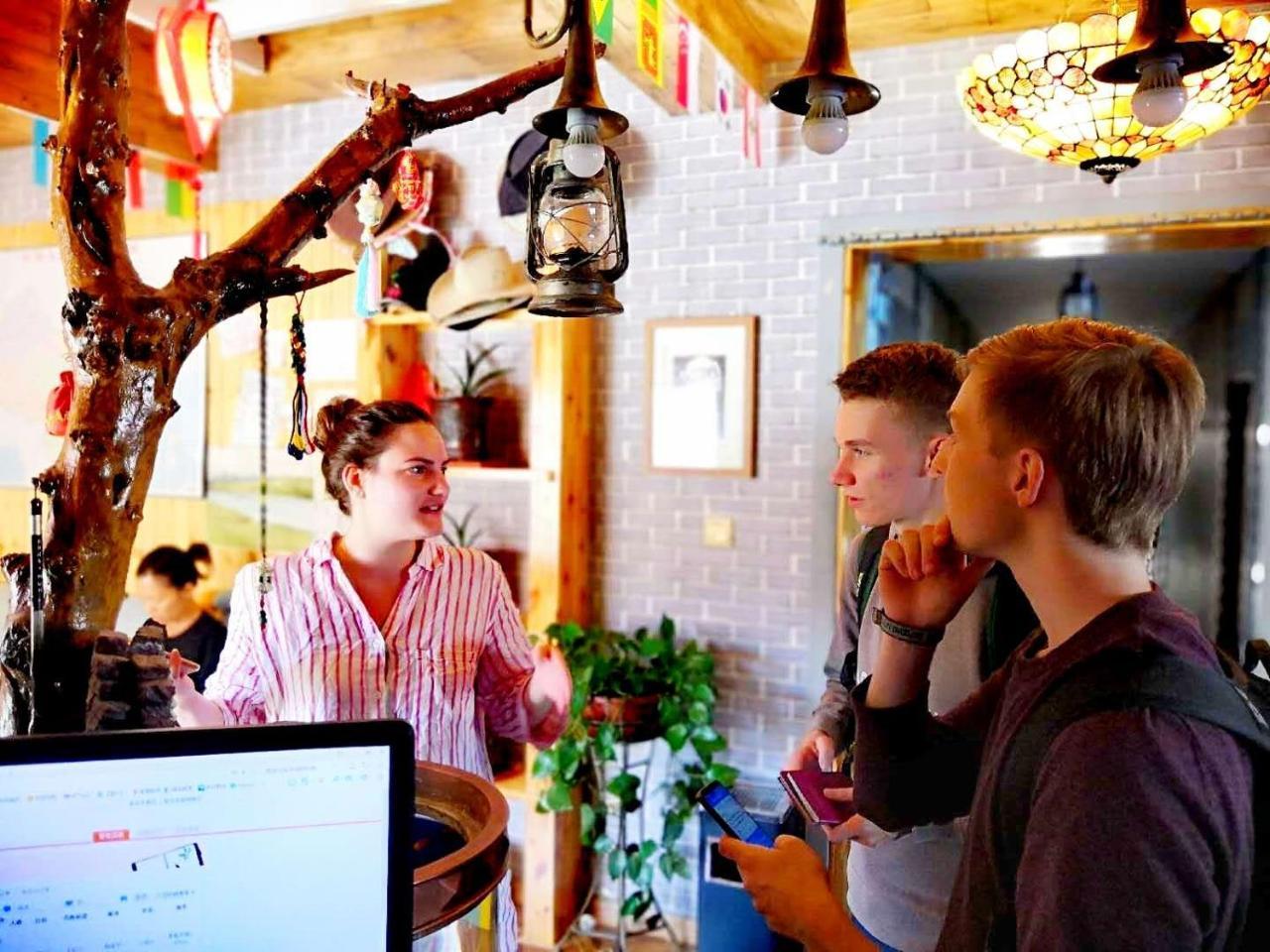 ג'אניה The Silk Road Travelers Hostel מראה חיצוני תמונה